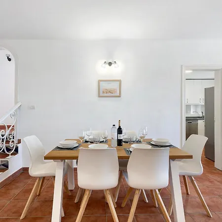 Corcos Villa *
